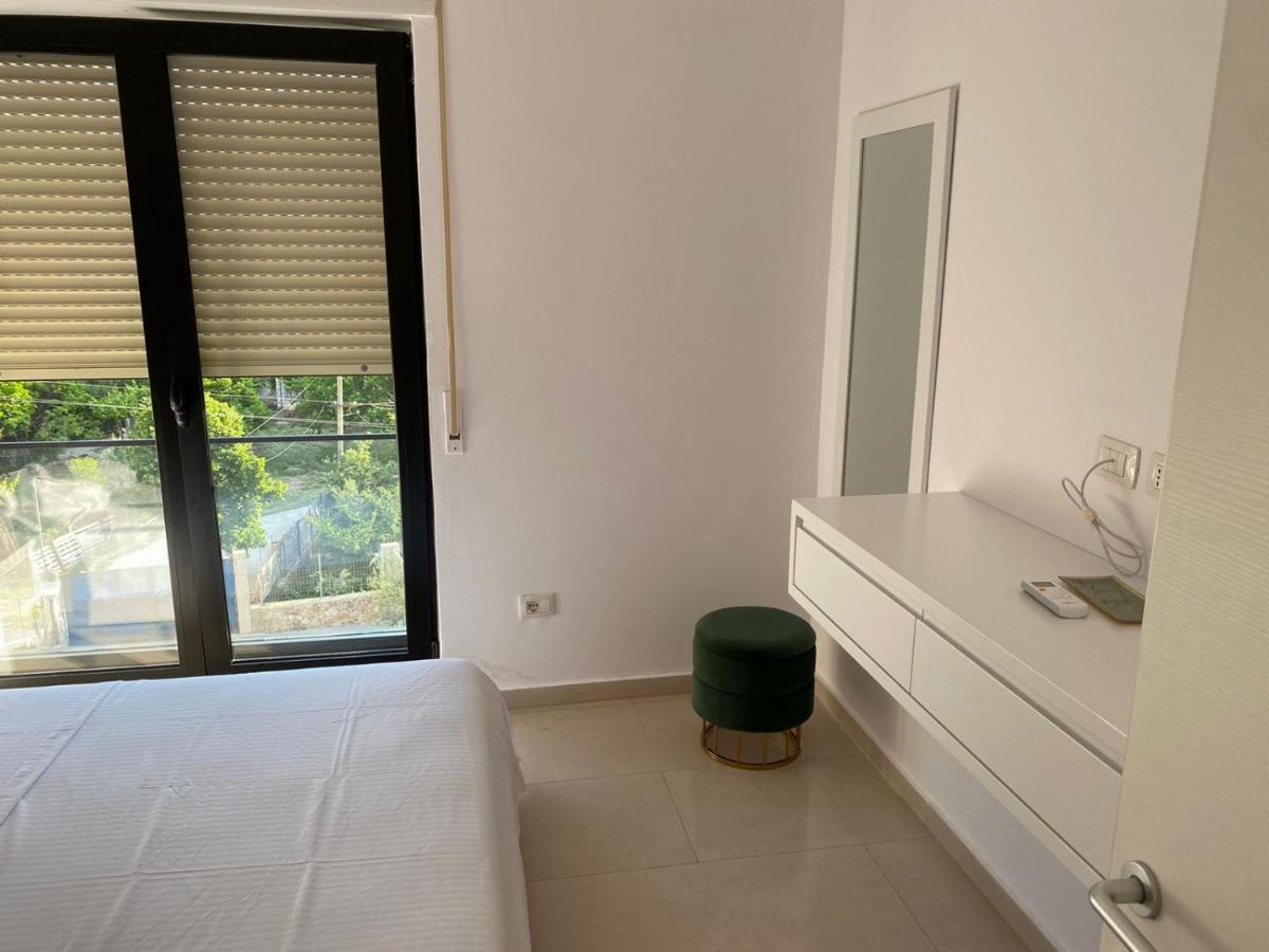 Apartment Artemis Himare Exteriör bild