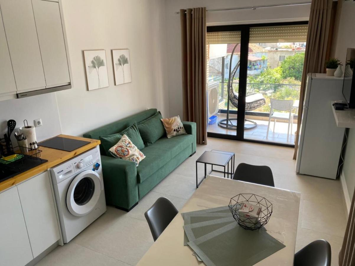 Apartment Artemis Himare Exteriör bild
